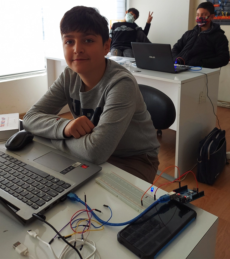 instagram @dijigonet